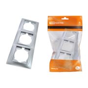 Рамка 3-х постовая вертикальная серебр. металлик «Лама» TDM